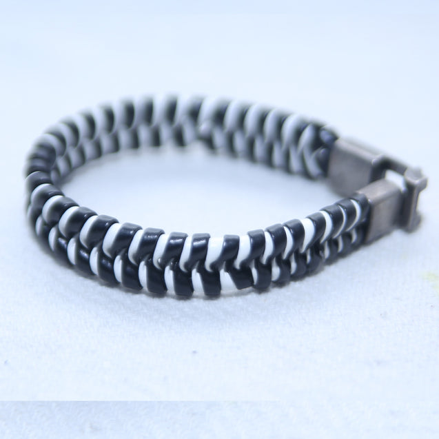 SINGLE STRING DESIGN MEN BRACELET